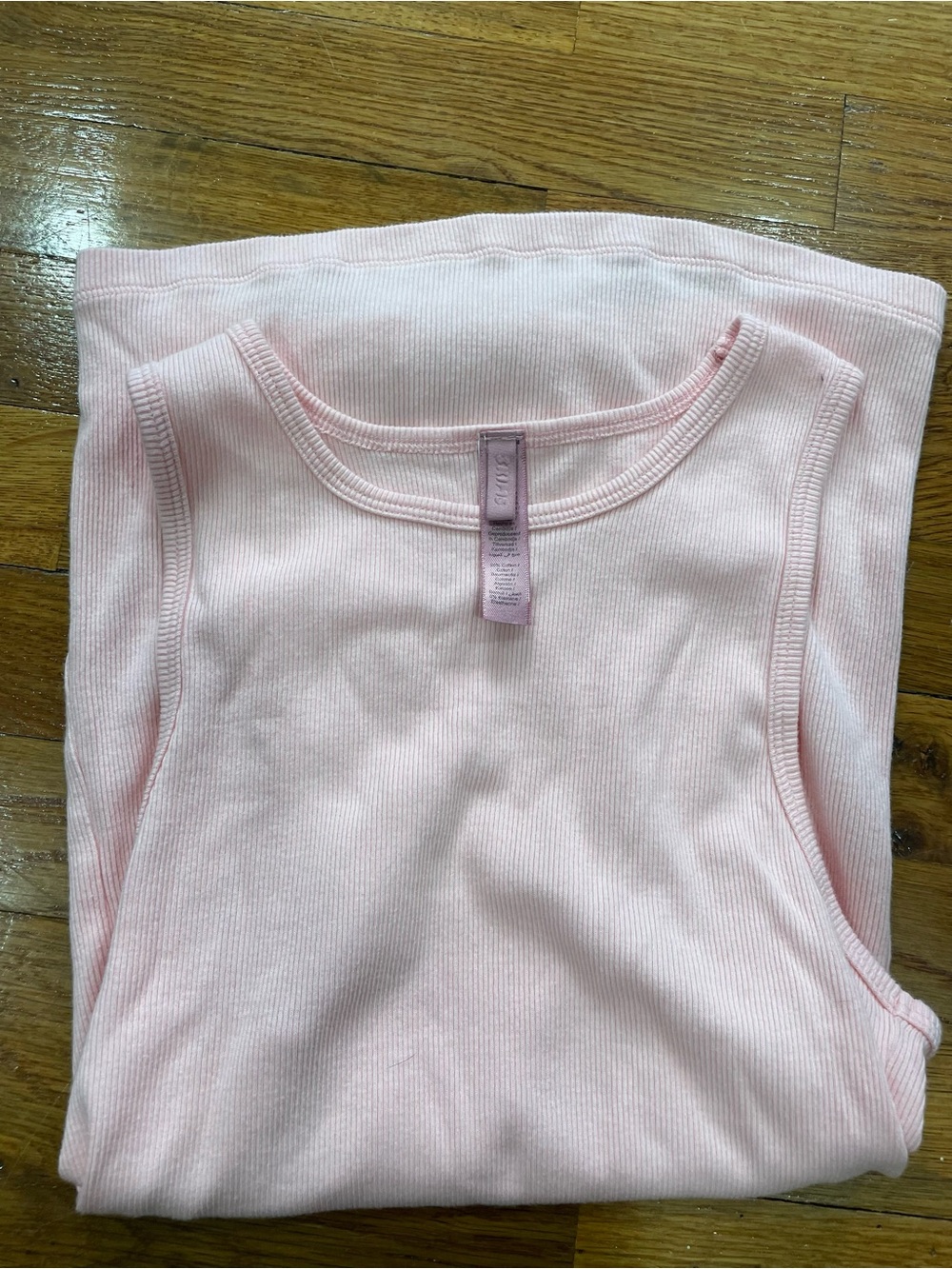SKIMS Light Pink Ribbed Woman’s Tank Top - Size L